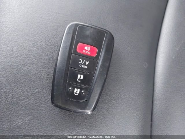 JTDKAMFP8N3222258 Toyota Prius Prime Xle