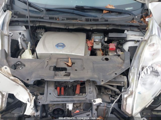 1N4AZ0CP7FC318133 Nissan LEAF S