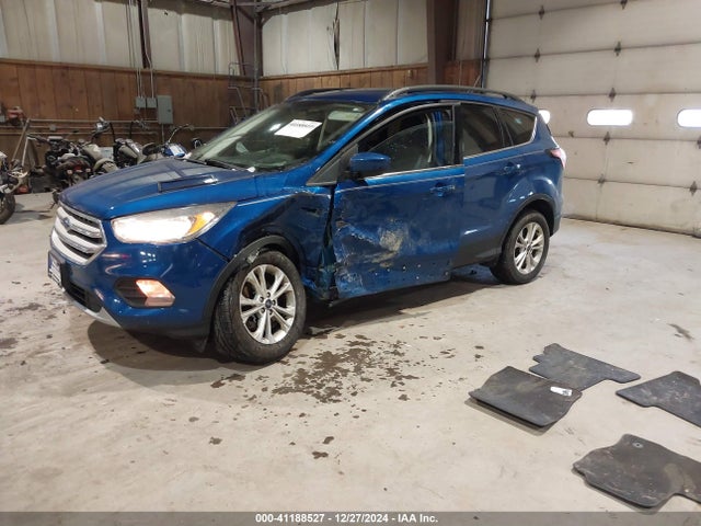 1FMCU9GDXJUA18767 Ford ESCAPE SE