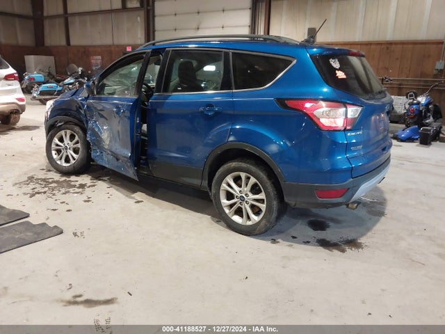1FMCU9GDXJUA18767 Ford ESCAPE SE