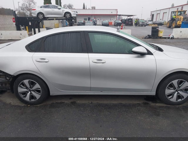 KIA Forte Lxs 2020 3KPF24AD3LE204185 Image 14