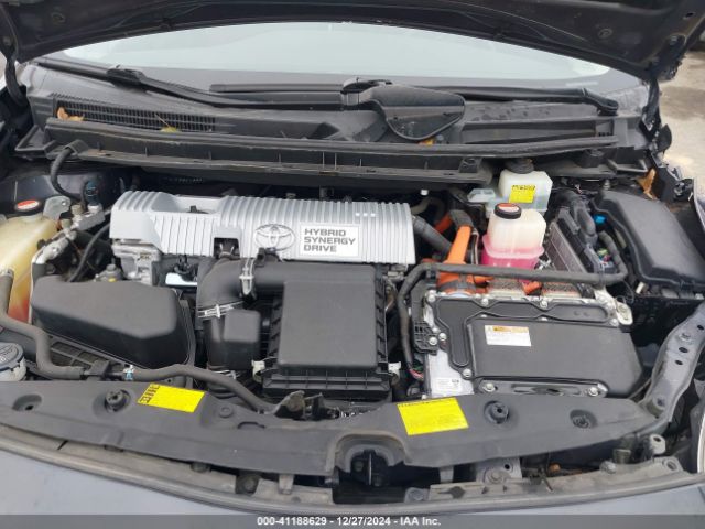 JTDKN3DU8F0399211 Toyota Prius Two