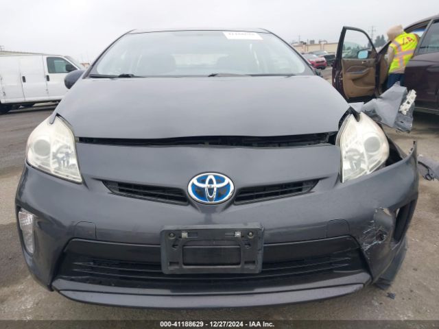 JTDKN3DU8F0399211 Toyota Prius Two