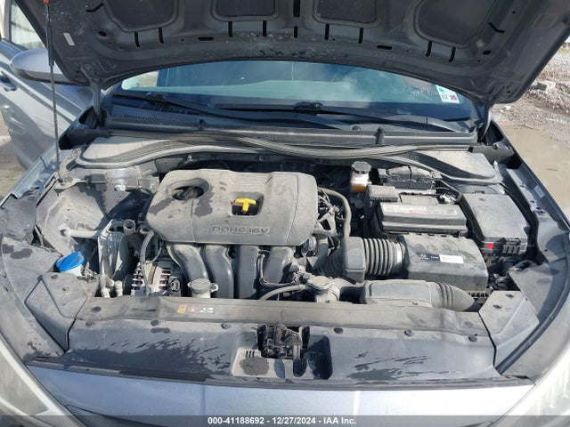 Hyundai ELANTRA SE 2019 KMHD74LF2KU856010 Image 10