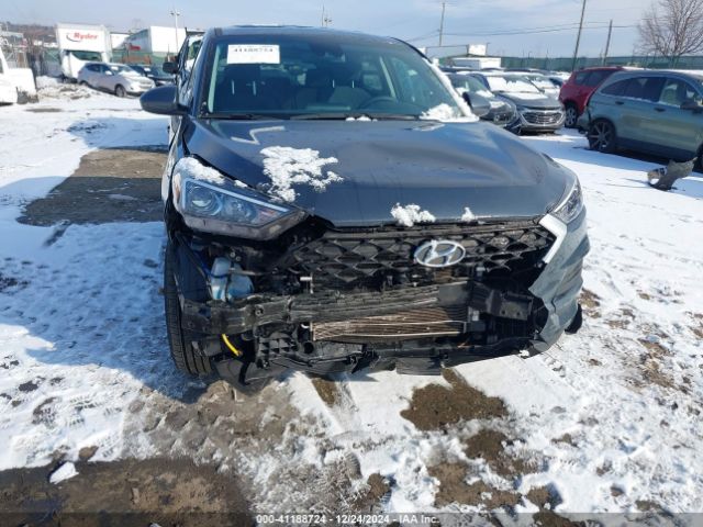KM8J2CA46LU212427 Hyundai TUCSON SE