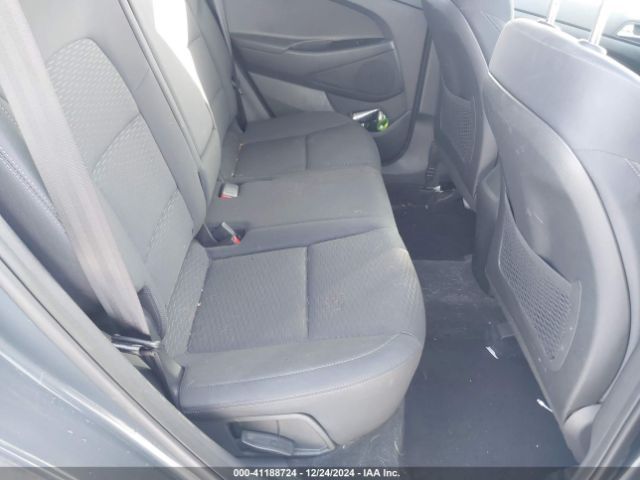 KM8J2CA46LU212427 Hyundai TUCSON SE