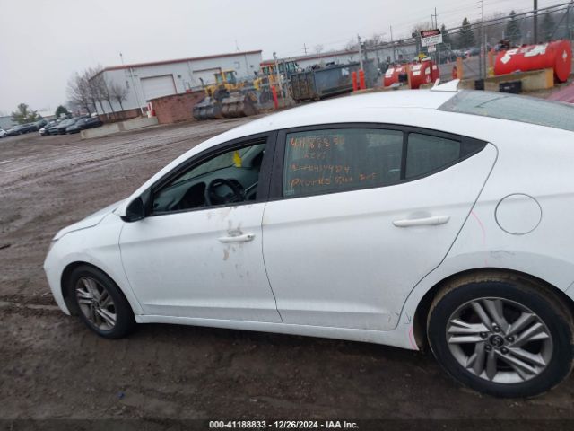 5NPD84LF2KH414484 Hyundai ELANTRA SEL