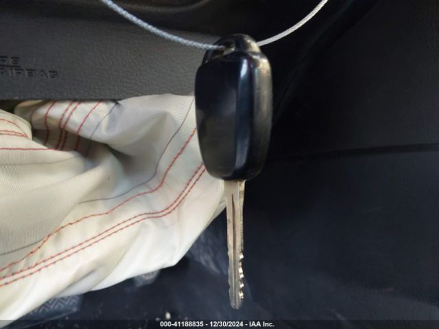 2T1BURHE7GC681324 Toyota COROLLA LE