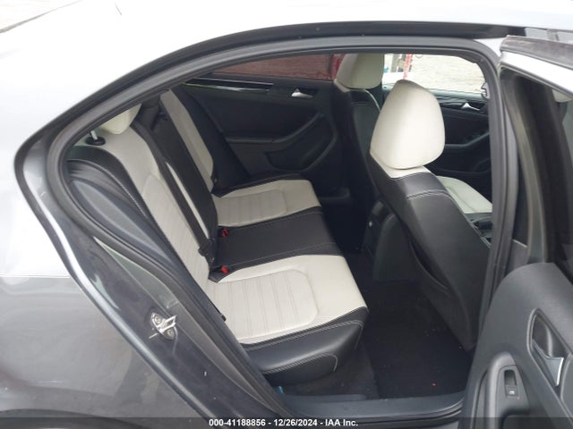 3VWD17AJ6FM340402 Volkswagen Jetta 1.8t Sport