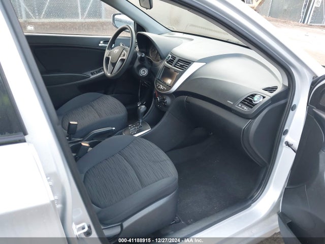Hyundai ACCENT SE 2017 KMHCT5AE1HU336106 Image 5