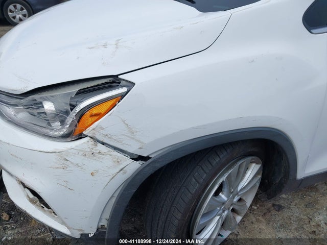 3GNCJMSB1JL216371 Chevrolet Trax Premier