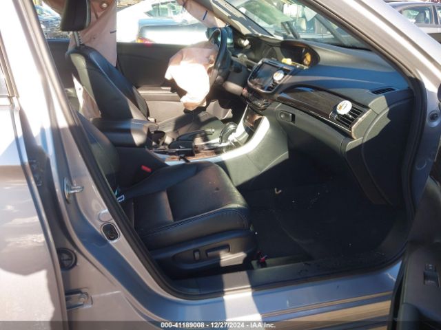 1HGCR3F92GA012537 Honda Accord Touring