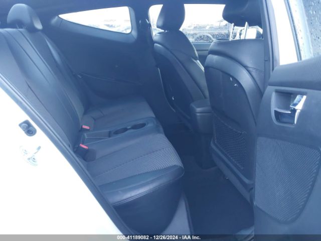 KMHTC6AD3GU257788 Hyundai Veloster