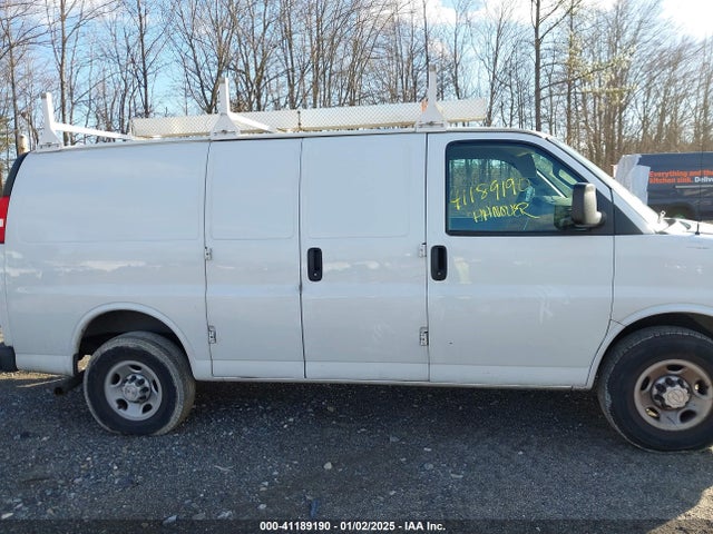Chevrolet Express 3500 Work Van 2019 1GCZGGFG3K1369870 Image 13