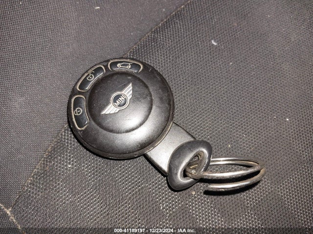 2009 MINI COOPER S WMWMF73519TW84372 Photo 10