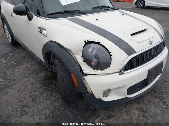 2009 MINI COOPER S WMWMF73519TW84372 Photo 5