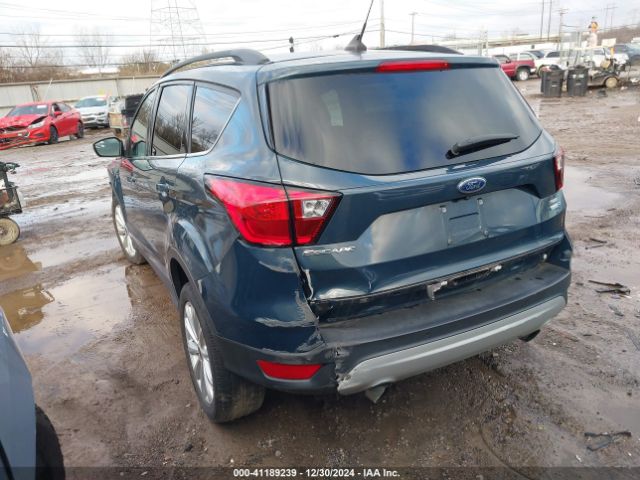1FMCU9HD2KUC49484 Ford ESCAPE SEL