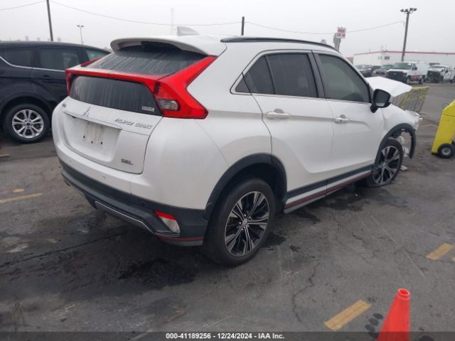 2018 MITSUBISHI ECLIPSE CROSS JA4AT5AA8JZ061331 Photo 3