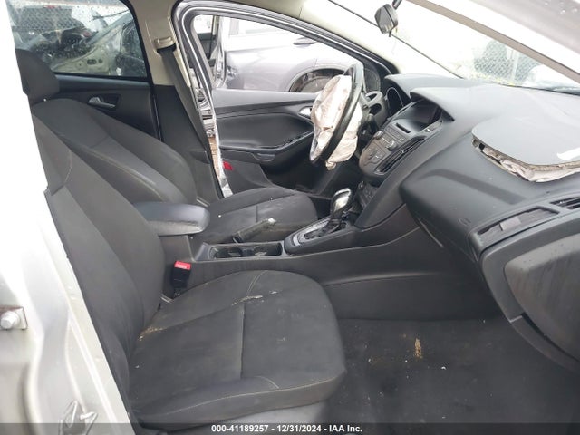 Ford FOCUS SE 2015 1FADP3F24FL240253 Image 5