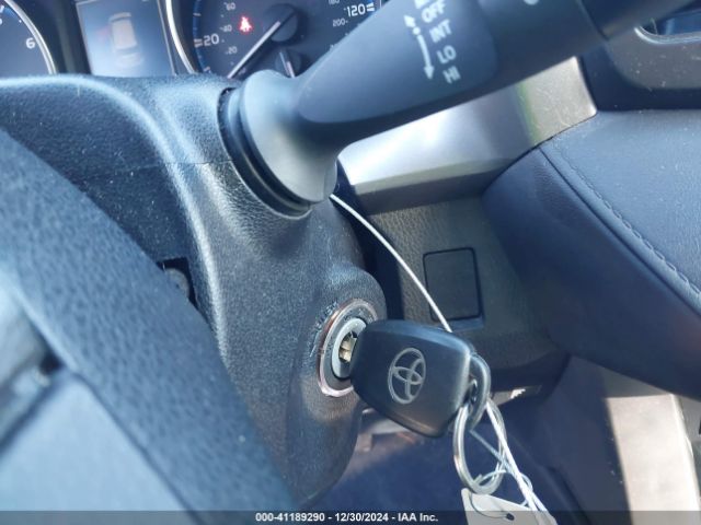 JTMBFREV7JJ245552 Toyota RAV4 LE