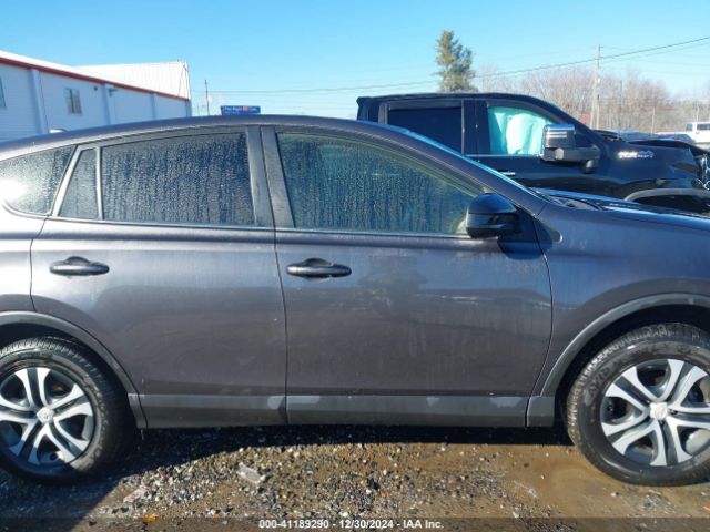 JTMBFREV7JJ245552 Toyota RAV4 LE