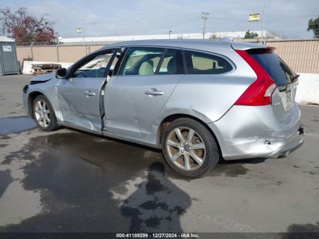 YV140MEK3H1372595 Volvo V60 T5 Premier