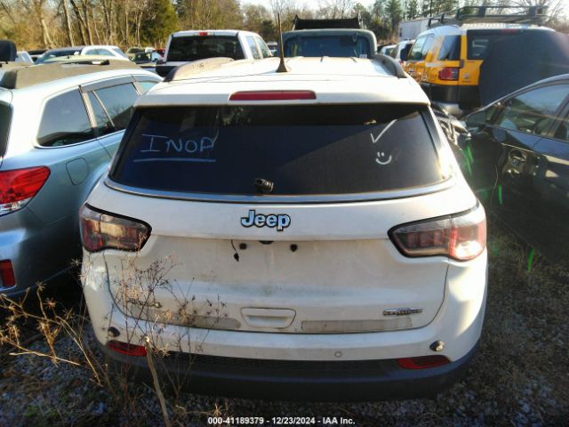 3C4NJDBB9KT671925 Jeep Compass Latitude 4x4