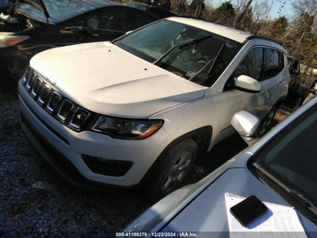3C4NJDBB9KT671925 Jeep Compass Latitude 4x4