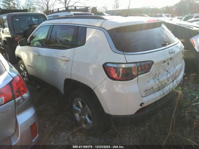 3C4NJDBB9KT671925 Jeep Compass Latitude 4x4