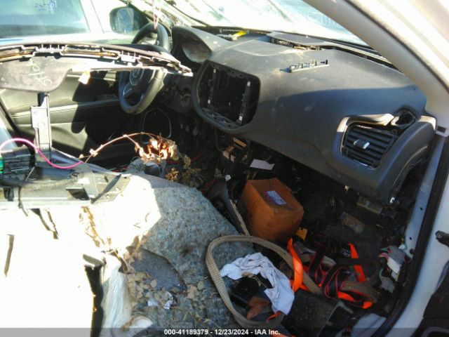 3C4NJDBB9KT671925 Jeep Compass Latitude 4x4