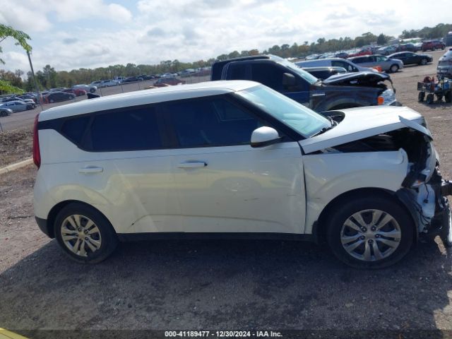KNDJ23AU1M7139911 KIA SOUL LX