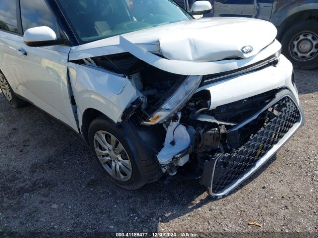 KNDJ23AU1M7139911 KIA SOUL LX