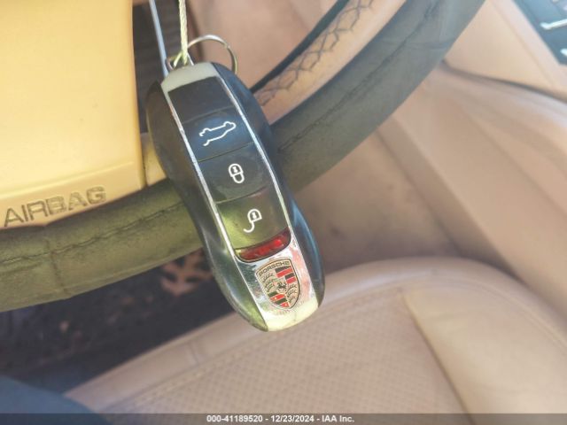 2011 PORSCHE CAYENNE WP1AA2A27BLA01496 Photo 10