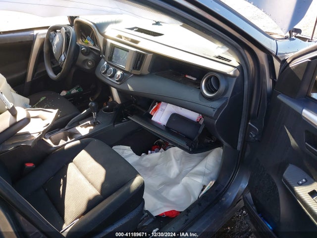 Toyota RAV4 LE 2014 JTMBFREV7E5030509 Image 5