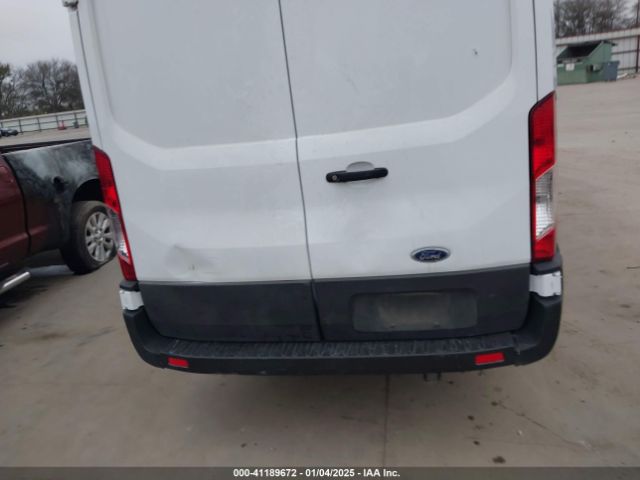 1FTBR3X88NKA70398 Ford Transit-250 Cargo Van