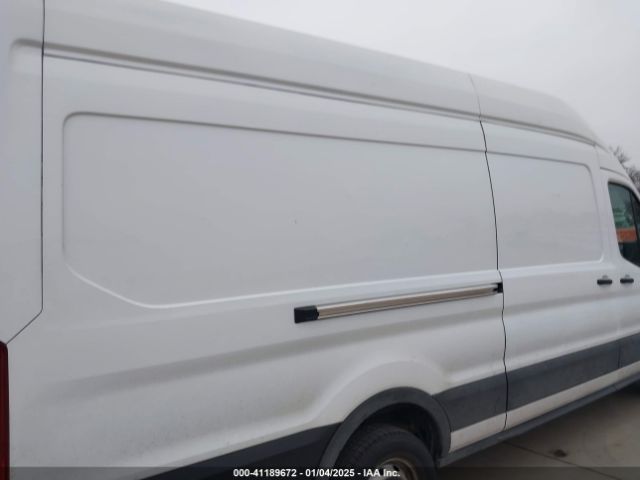1FTBR3X88NKA70398 Ford Transit-250 Cargo Van