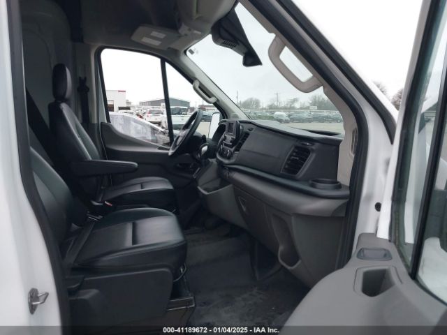 1FTBR3X88NKA70398 Ford Transit-250 Cargo Van