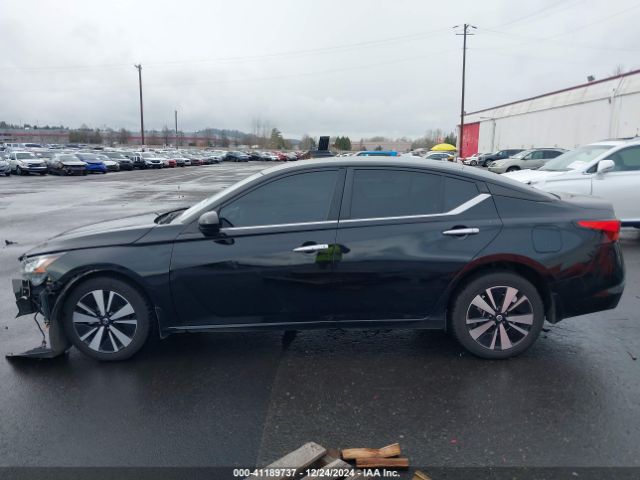1N4BL4DW2MN325608 Nissan Altima Sv Intelligent Awd