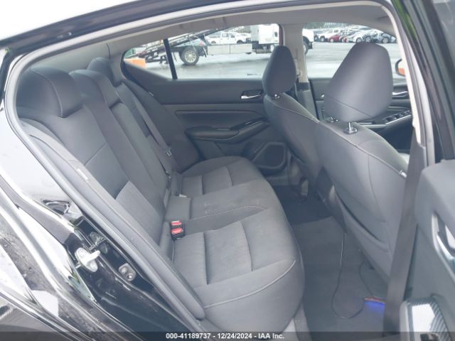 1N4BL4DW2MN325608 Nissan Altima Sv Intelligent Awd