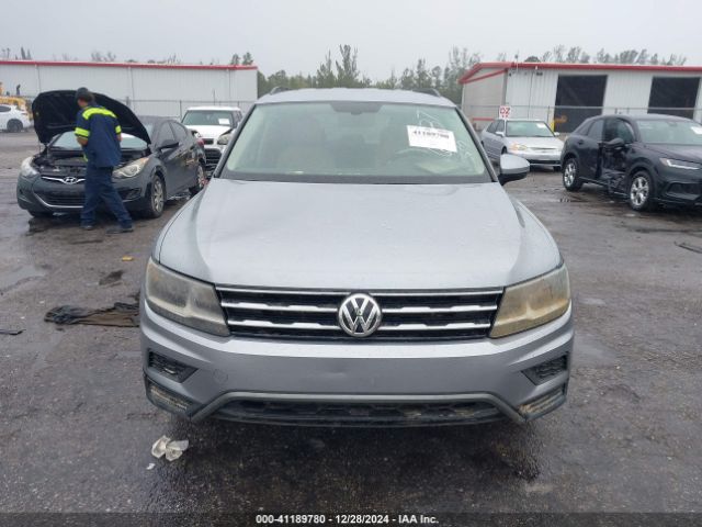 3VV3B7AXXKM156687 Volkswagen Tiguan 2.0t Se/2.0t Sel/2.0t Sel R-line/2.0t Sel R-line Black