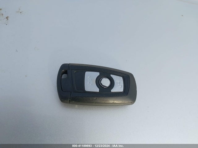 WBA3B1C54FK140163 BMW 320i