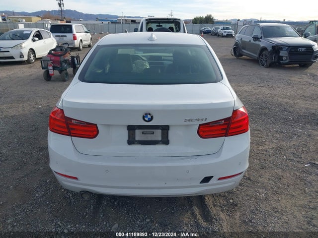 WBA3B1C54FK140163 BMW 320i