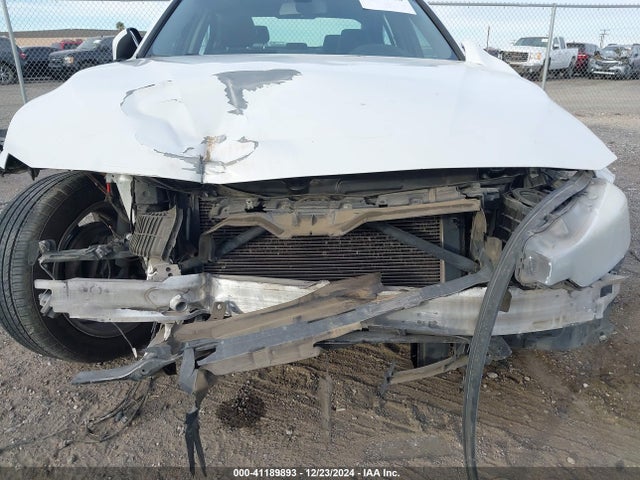 WBA3B1C54FK140163 BMW 320i