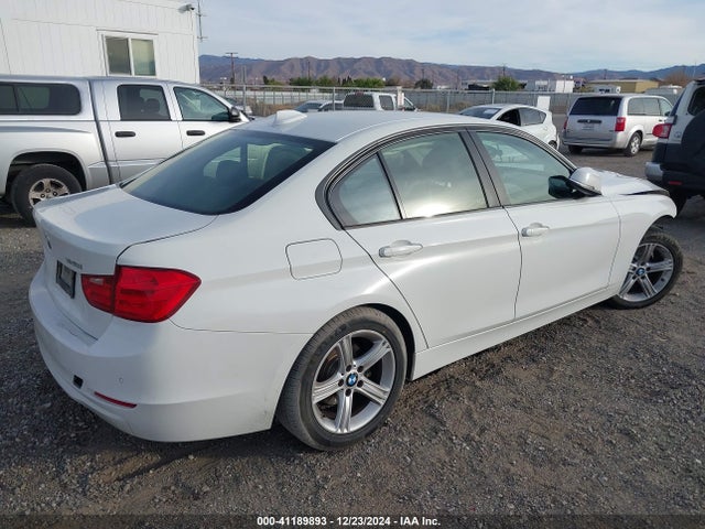 WBA3B1C54FK140163 BMW 320i