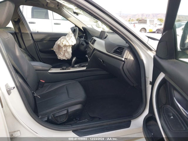 WBA3B1C54FK140163 BMW 320i
