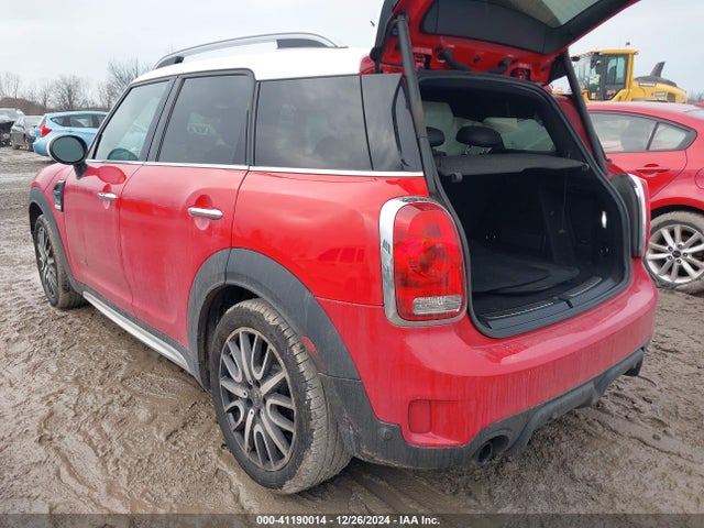 2017 MINI COUNTRYMAN WMZYV5C32H3E02607 Photo 2