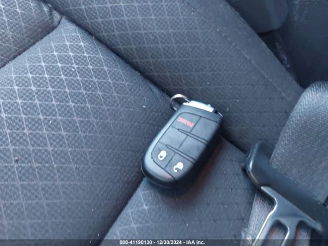 1C4RJFAG4KC608074 Jeep Grand Cherokee Laredo E 4x4