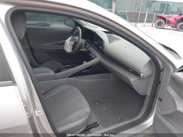 5NPLL4AG0MH036268 Hyundai ELANTRA SE
