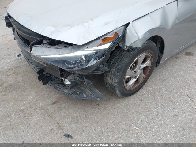 5NPLL4AG0MH036268 Hyundai ELANTRA SE