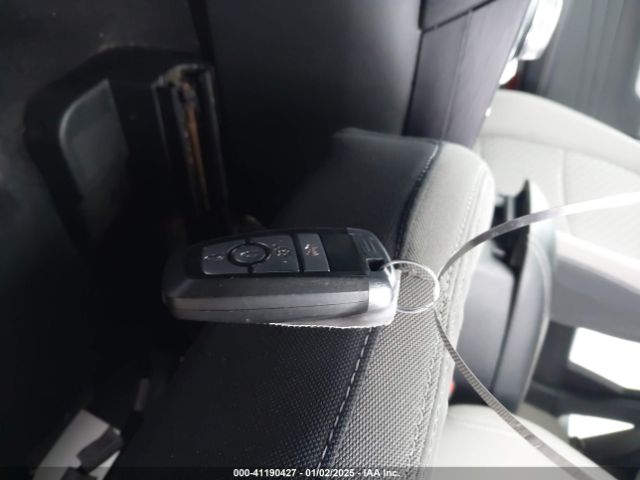 1FMCU0G61NUB98823 Ford ESCAPE SE